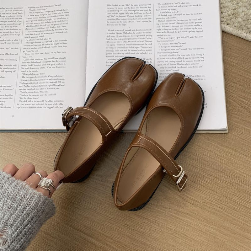 Ballerine Mary Jane stile Tabi