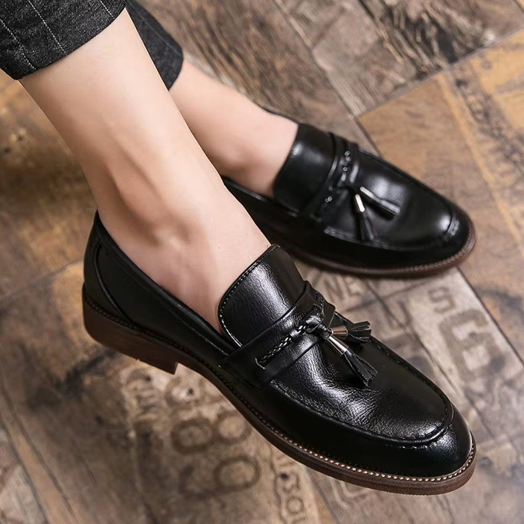 Mocassino con nappine in pelle elegante da uomo