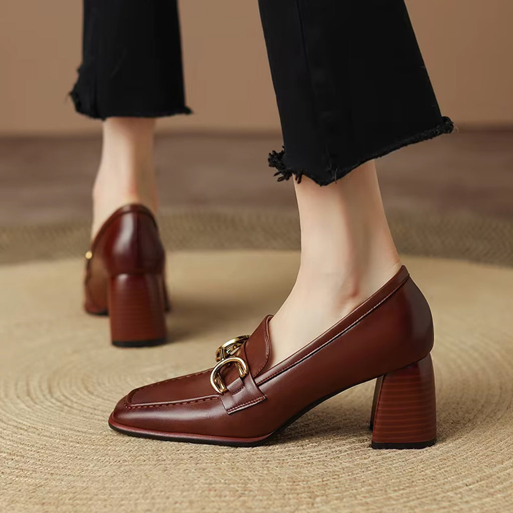 Mocassino con tacco in pelle stile vintage da donna
