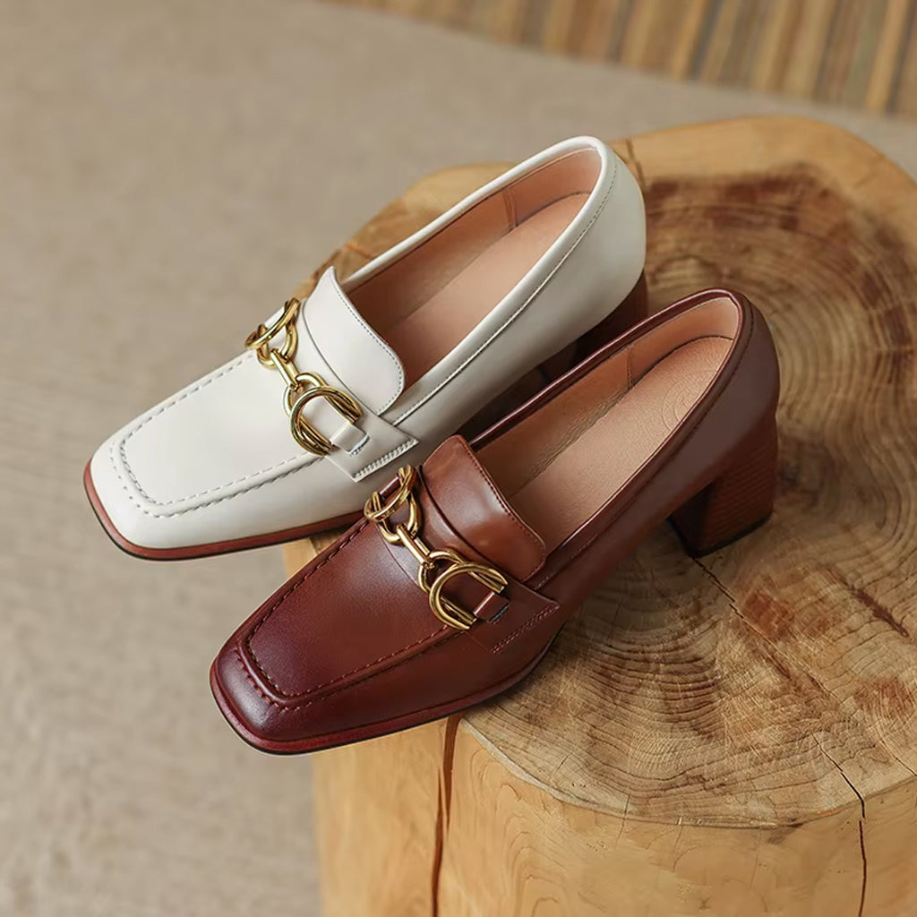 Mocassino con tacco in pelle stile vintage da donna