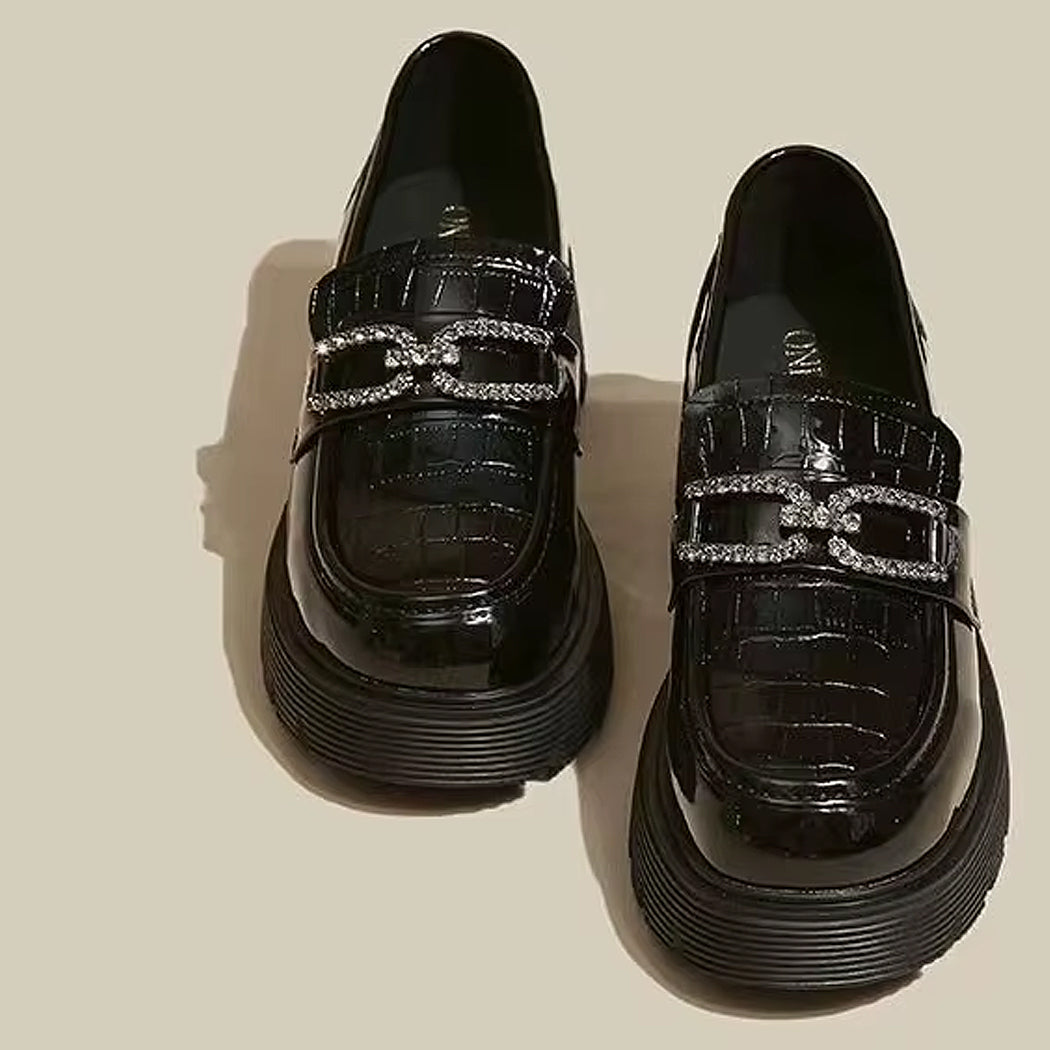 Mocassino platform effetto cocco e catena con strass