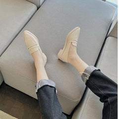 Mocassini con tacco quadrato e suola in pelle sintetica, Beige