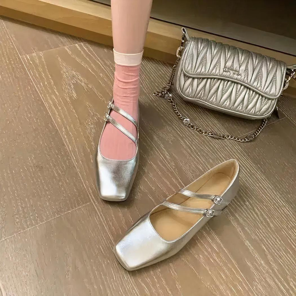 Mocassino ballerina verniciato con doppie fibbie