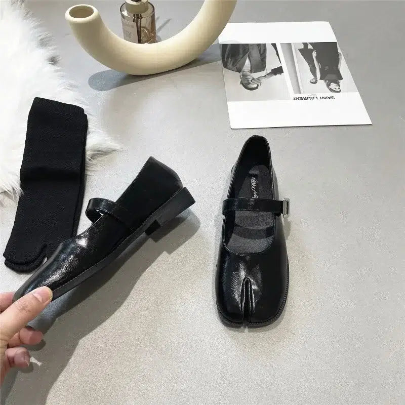 Ballerine Mary Jane pelle nera con punta divisa per donna - Stile Tabi