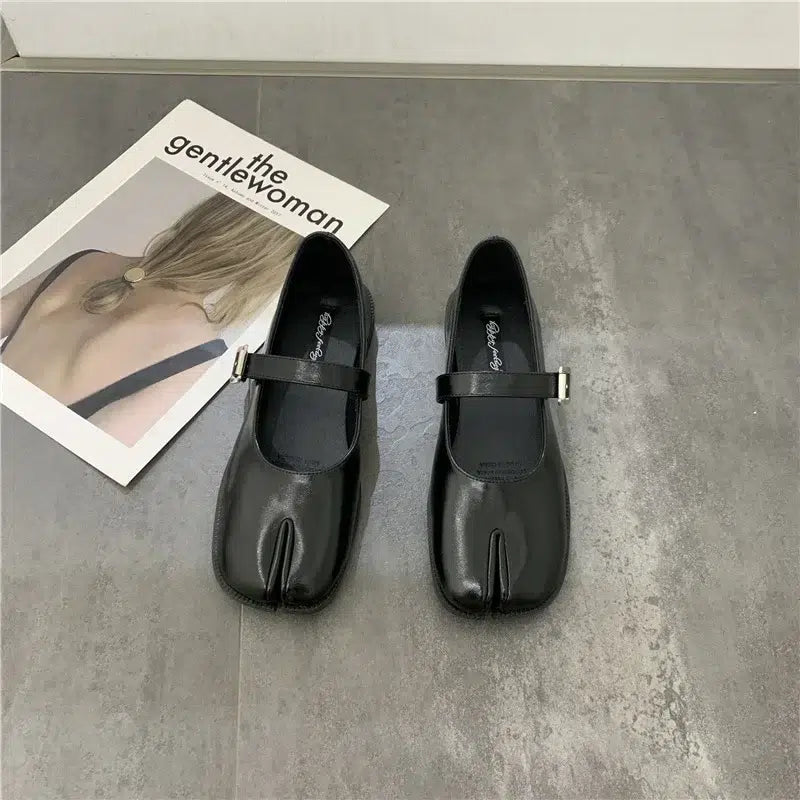 Ballerine Mary Jane pelle nera con punta divisa per donna - Stile Tabi