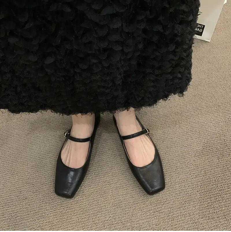 Ballerine Mary Jane con cinturino di tendenza