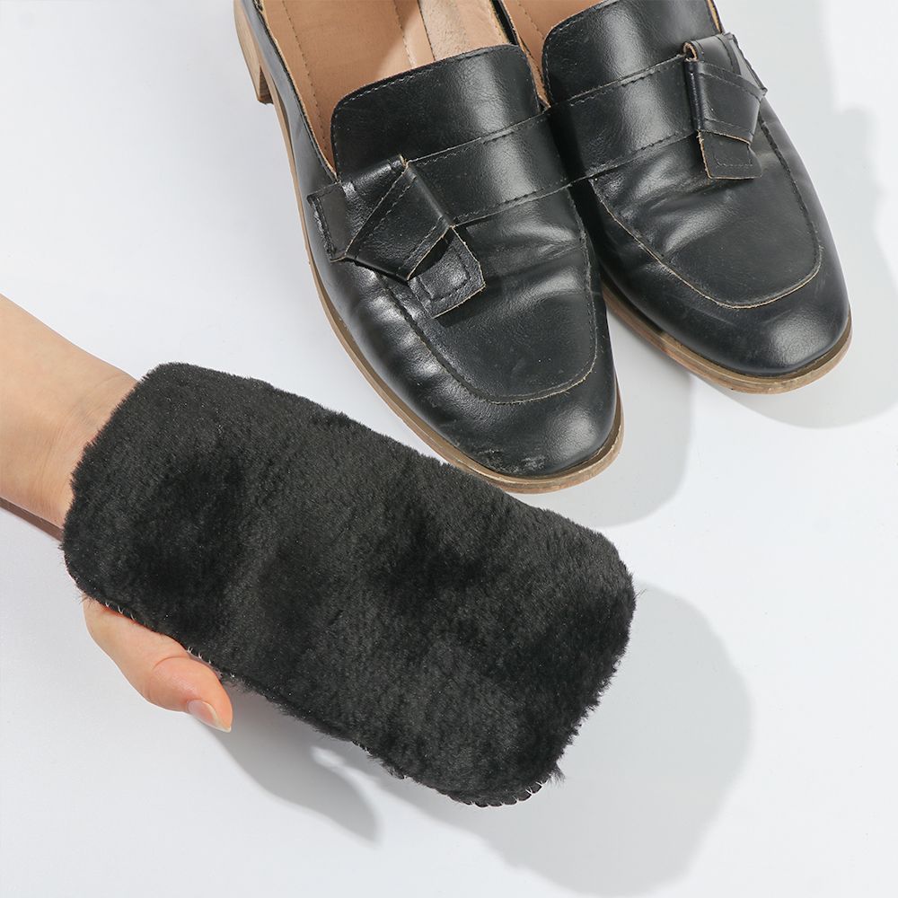 Guanto detergente per scarpe in pelle