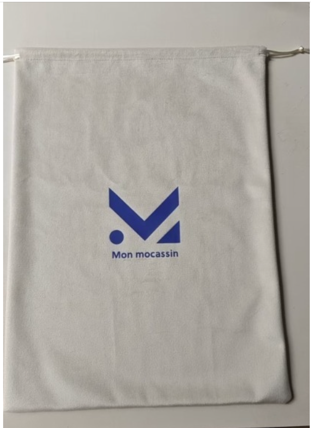 Pochette en velours peau de peche, Mon mocassin