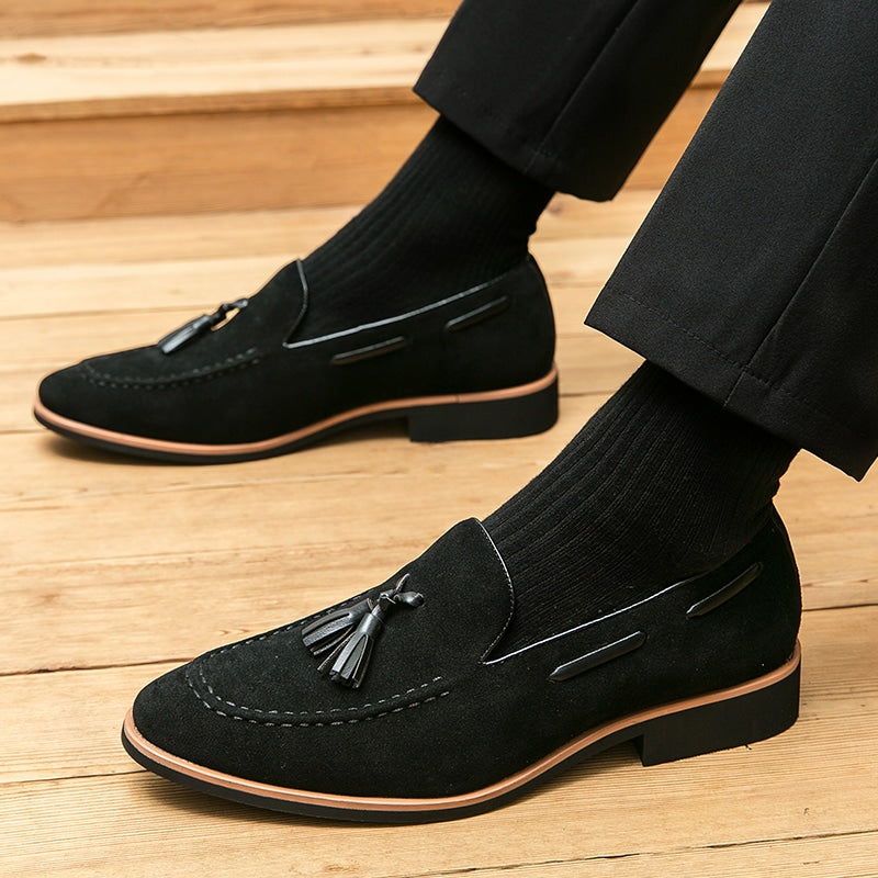 Mocassini casual in camoscio autentico con nappe per uomo