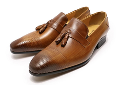 Mocassini con nappina in pelle dal design elegante per uomo, Marrone