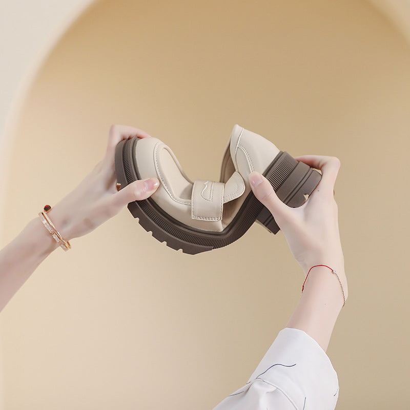 Mocassini con plateau in similpelle beige per donna