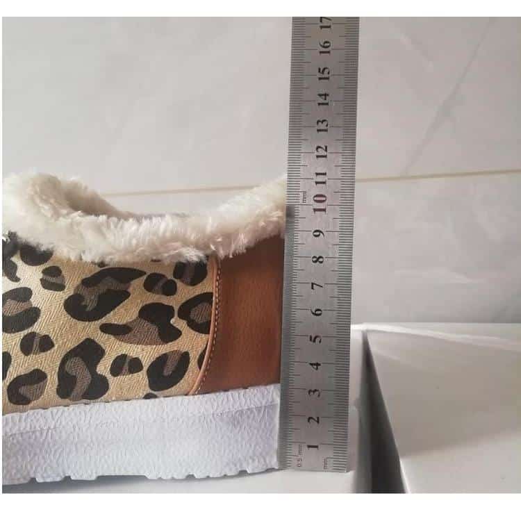 Mocassini da barca in ecopelliccia con stampa leopardata