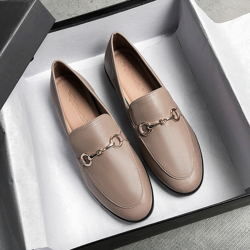 Mocassini slip-on in pelle con dettagli in oro per donne con fondo a scatola di scarpe