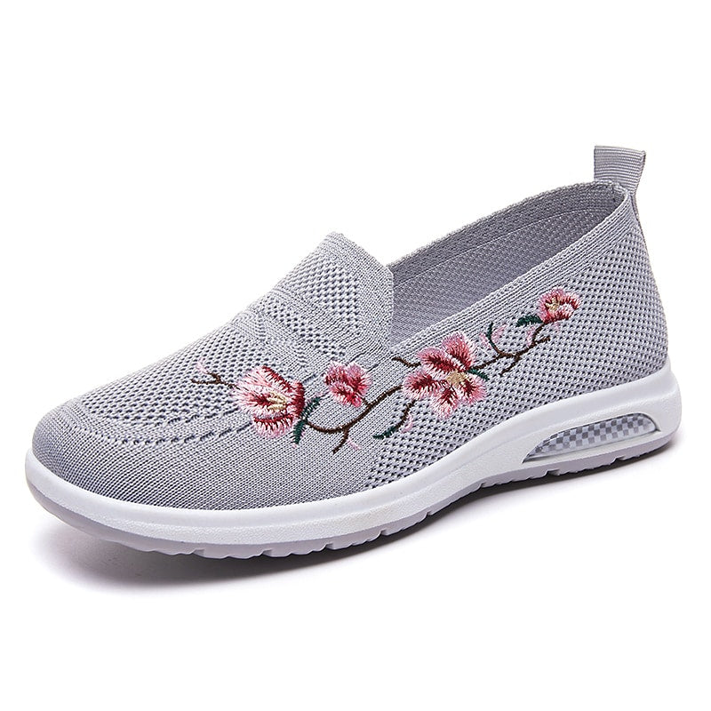 Mocassini estivi con fiori ricamati da donna