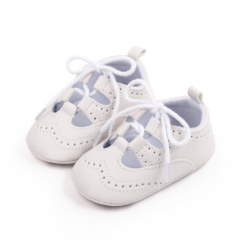 Mocassini traforati con lacci stile sneakers per neonata