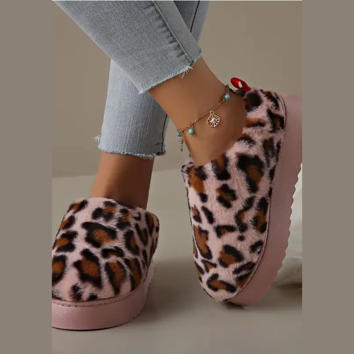 Mocassino ciabatta foderata leopardata con platform da donna - foto 6
