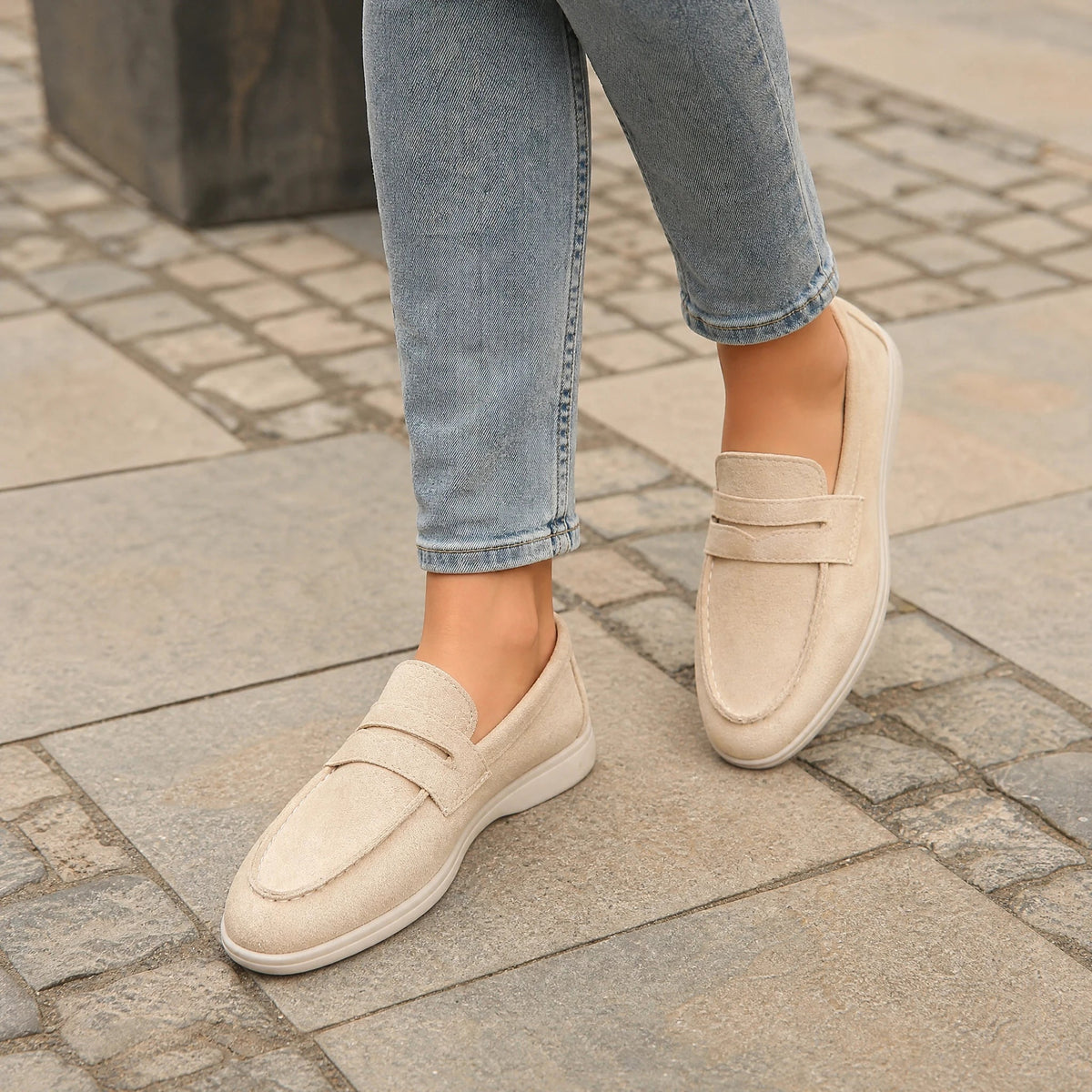 Mocassino con cinturino donna color cammello Immagine