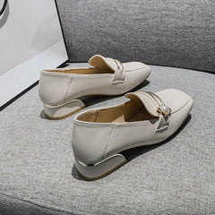 Mocassino con tacco quadrato elegante, Bianco