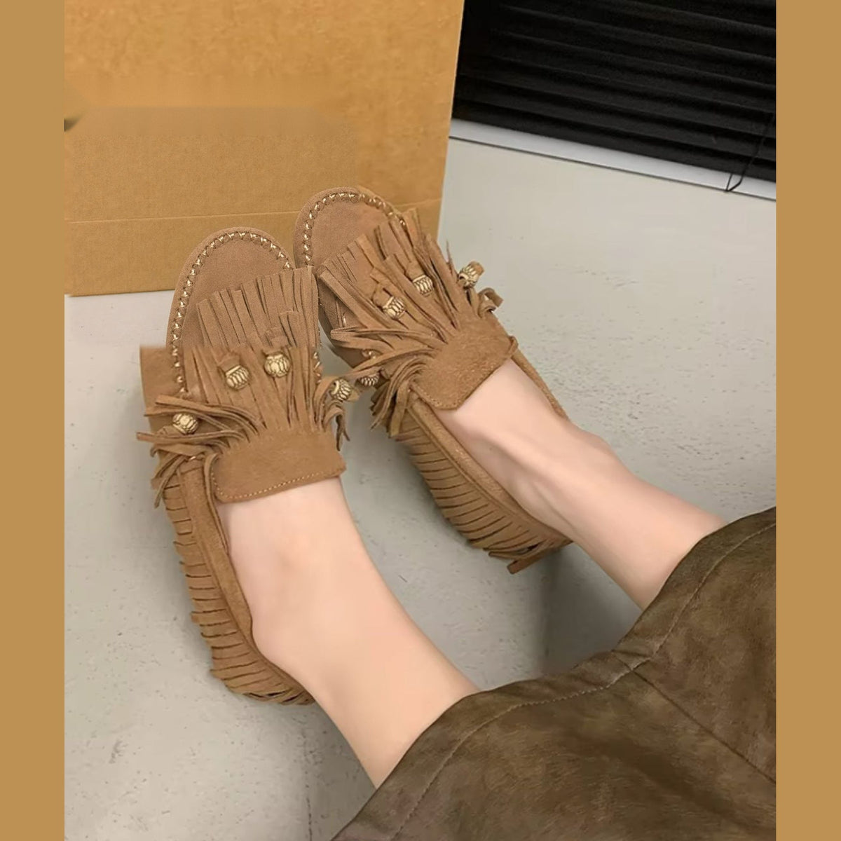 Mocassino con frange, paio completo