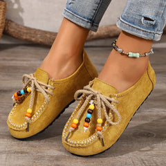 Mocassino donna con perle, lacci e decorazioni colorate, Giallo