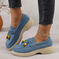 Mocassino donna con zeppa, fiocco e perle multicolore, Blu