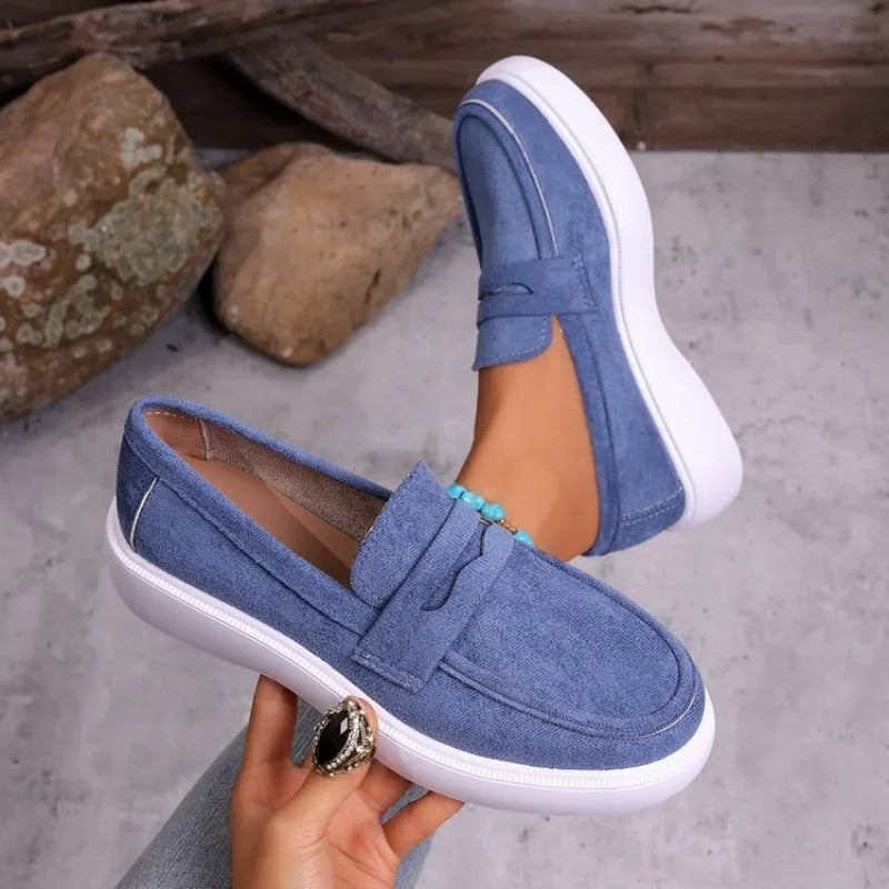 Mocassino donna grigio con suola spessa bianca