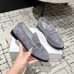 Mocassino penny donna effetto camoscio, colori di tendenza, Grigio