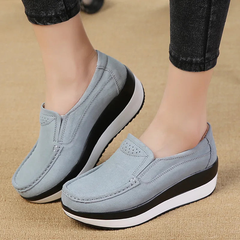 Mocassini plateau in camoscio liscio da donna