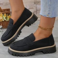 Mocassino con plateau da donna e suola tassellata, Nero