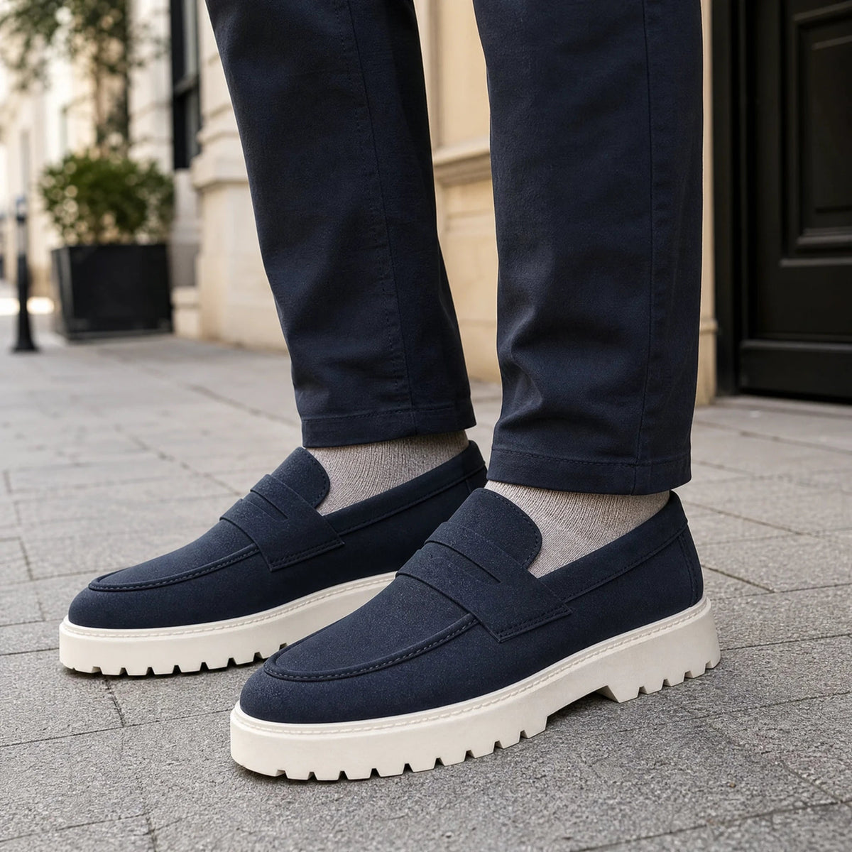 Mocassini blu navy, vista frontale Immagine