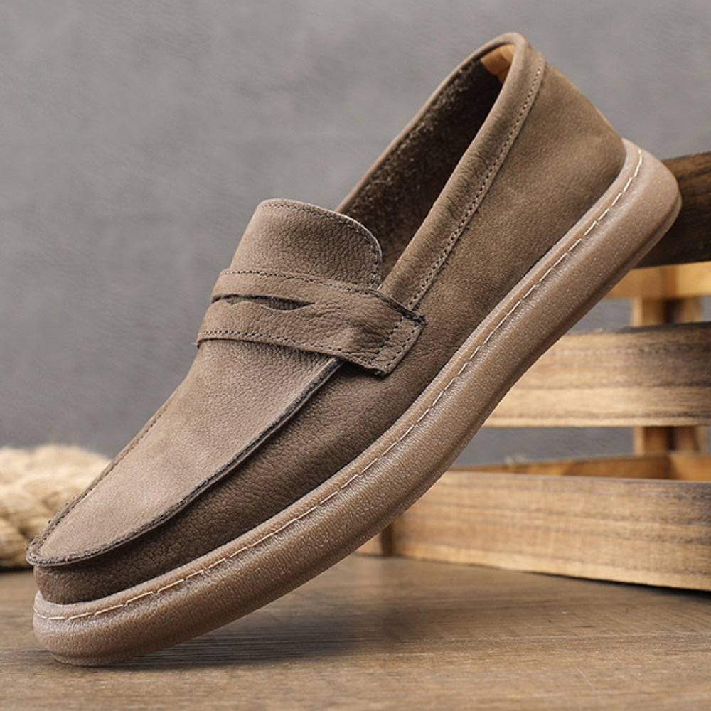 Mocassino uomo con fascia e suola spessa, colore nero