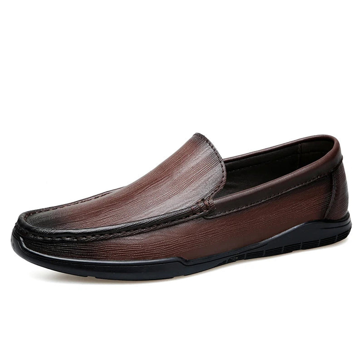 Mocassino uomo in pelle liscia indossato