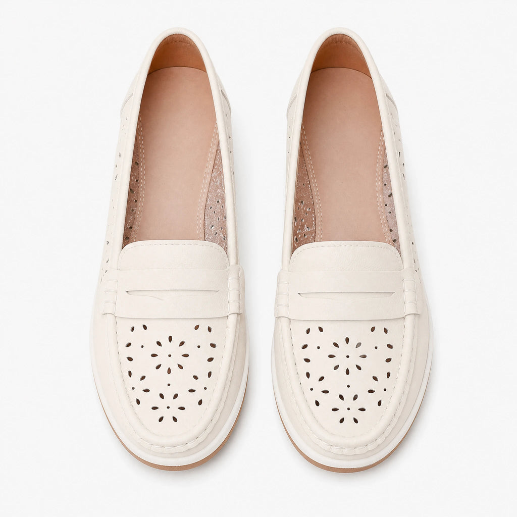 Mocassino con zeppa da donna traforato beige, vista laterale
