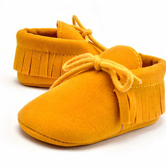Mocassini con lacci e frange per neonato, Giallo