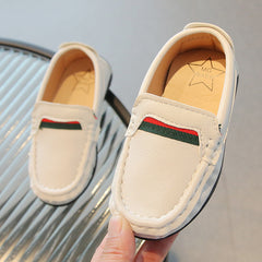 Mocassini morbidi in similpelle con design rosso e verde per bambini, Bianco