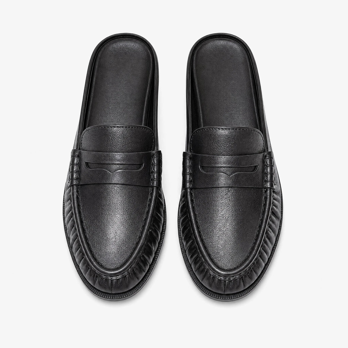 Mule mocassino donna in pelle nera liscia, vista laterale Immagine