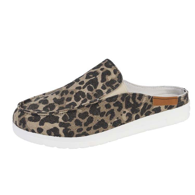 Mocassini sabot sportivi in tela leopardata con suola spessa
