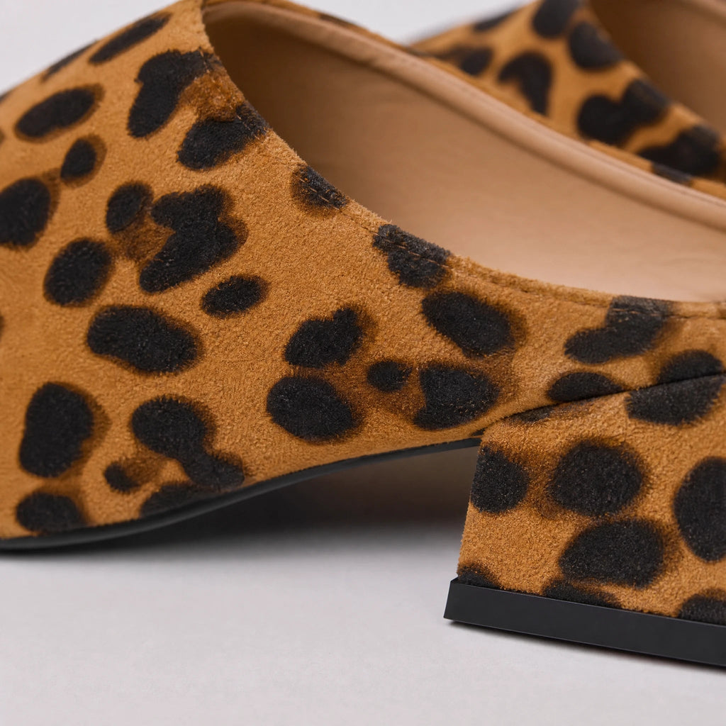 Mules leopardate donna, vista laterale